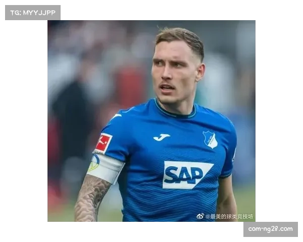 拜仁密切关注19岁前锋拉扬，并考察桑托斯左后卫索萨